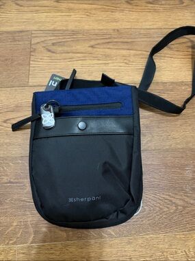 Sherpani Black and Navy Crossbody Belt Bag